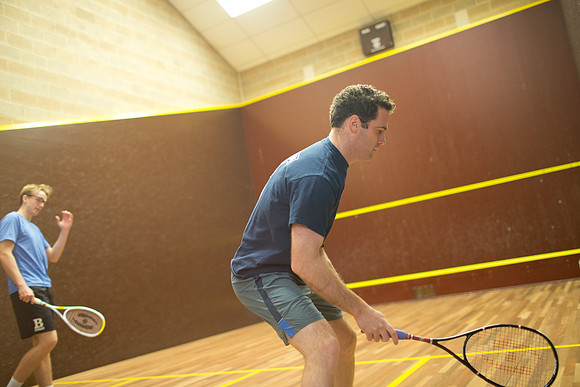 alumni_squashrow19_mkras_0521