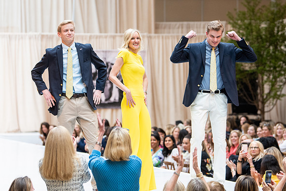 fashionshow19_runway_wkl_1277