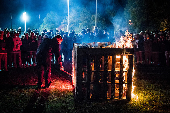 hc17_bonfireworks_wkl_2074
