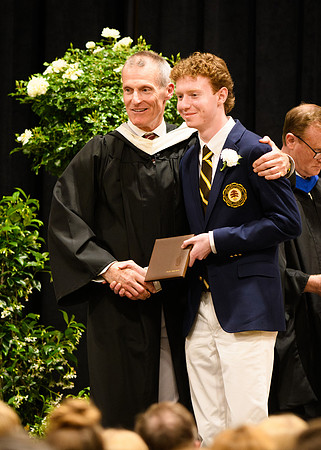 graduation25_diploma_wkl1_5343-2