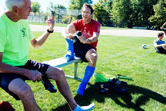alumnisoccer14_jk_3103