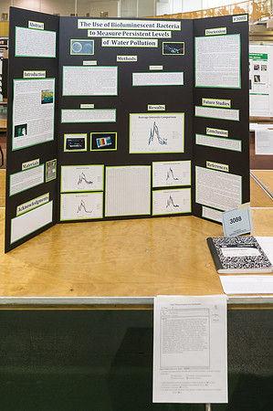 sciencefair14qu_hl_8674