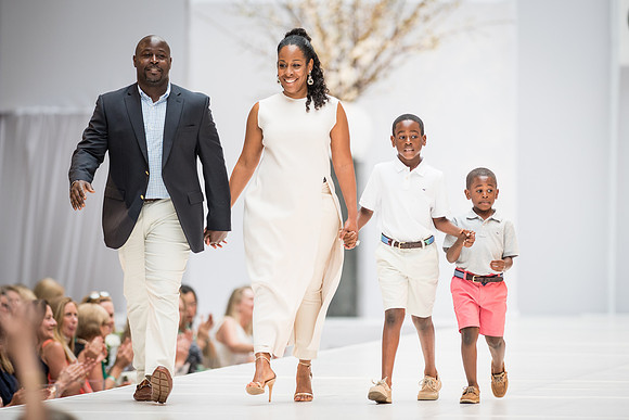 fashionshow17_runway_wkl_0664