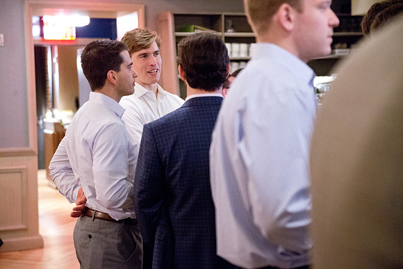 alumni_nyc_happyhr19_mkras_0029
