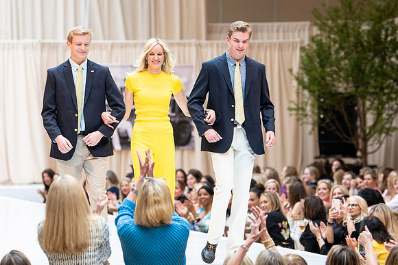 fashionshow19_runway_wkl_1272