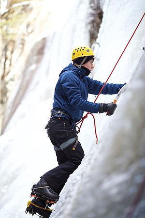 campdudley16_iceclimbing_bd_5850