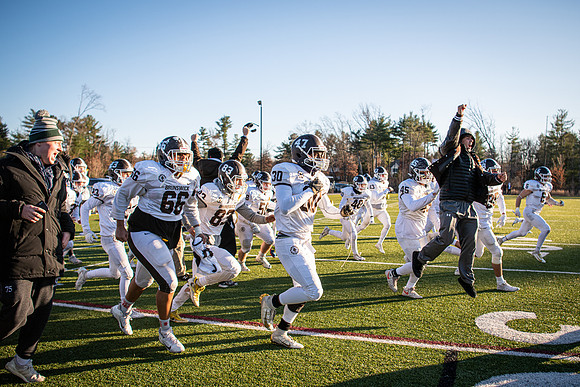 football_nepsac19_wkl8_1744