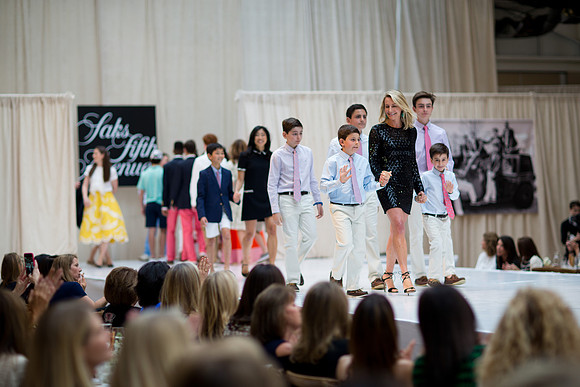 fashionshow19_runway_mk_0449