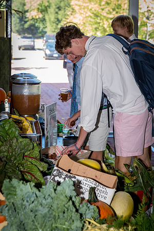 farmersmarket17_jfess_4354