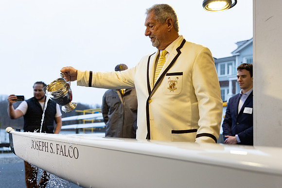 crew_altmanboathouse_falcoshell_gh_0102