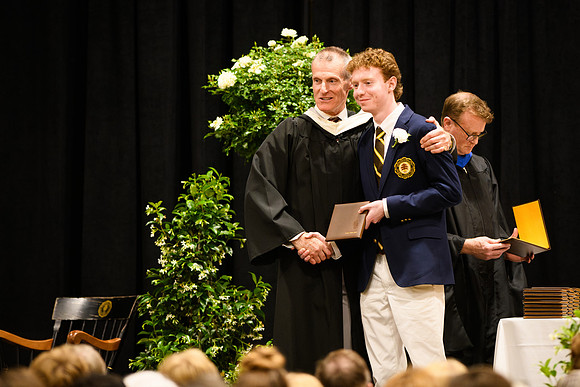 graduation25_diploma_wkl1_5336
