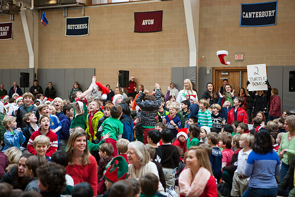 holidayassembly_all_mkras_9698