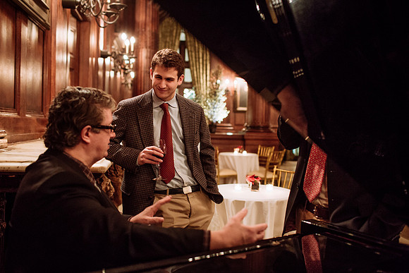 alumni_holiday14_jk_7374