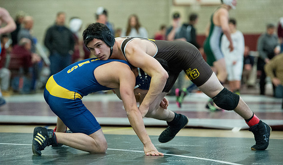 wrestling_wneiswa_champs_dburns_6861
