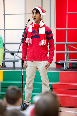 holidayassembly_all_mkras_9659