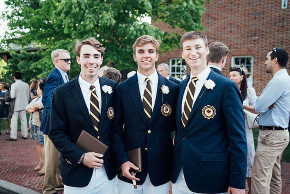 graduation18_jk_9366