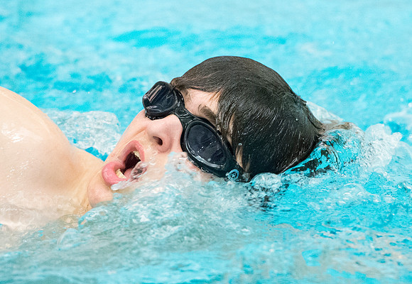 swimming_2016-01-06_dburns_3592