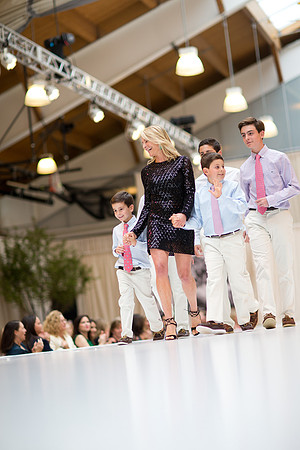fashionshow19_runway_mk_0299