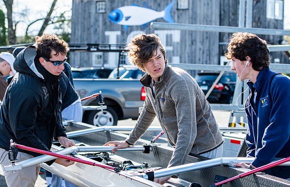 crew_2019-04-27_dburns_7949