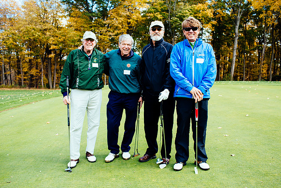 groups_alumni_golfouting13_jk_3462