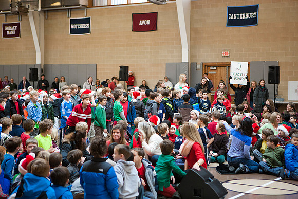 holidayassembly_all_mkras_9675