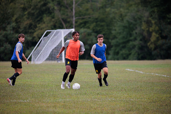 randolphvt2223_tripsoccerpre_scrimmage_bdf2_9447