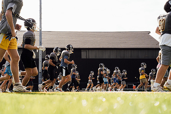football_2021-10-08_practice_jk2_4145