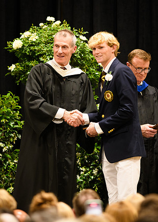 graduation25_diploma_wkl1_5253-2