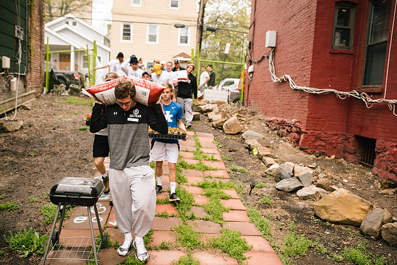 commserv17_habitat_ah_0083