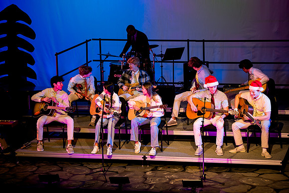 holidayconcert24_us_ah_0110