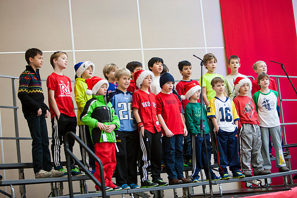 holidayassembly_all_mkras_9536