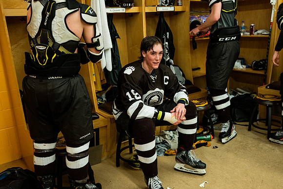 hockey_2022-03-02_nepsihaquarter_jk_5667