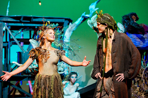 usfallplay_midsummersnight_dburns_3387