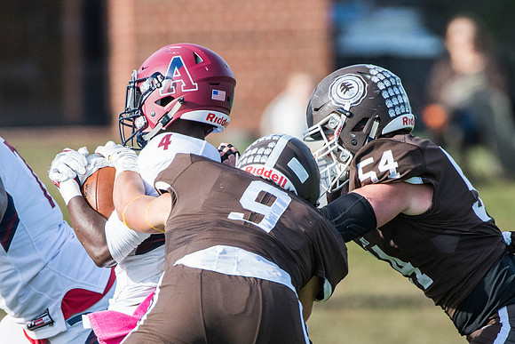 hc17_football_dburns_7333