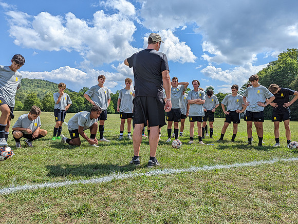 randolphvt2223_tripsoccerpre_submitted_ddych_173024269