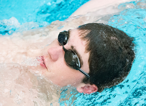 swimming_2016-01-06_dburns_3544