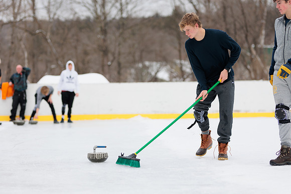 randolphvt2122_trip07_curling_bdf_0634