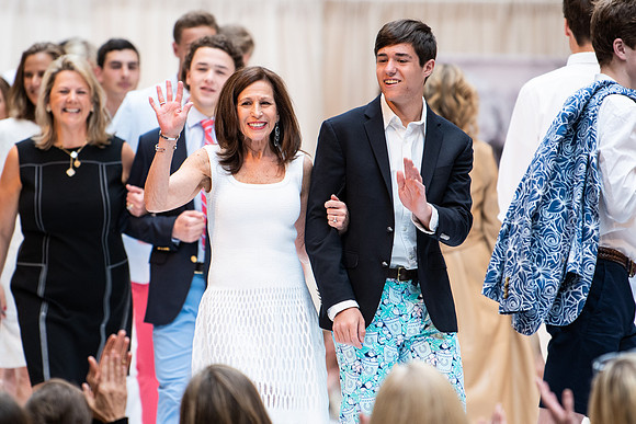 fashionshow19_runway_wkl_1658