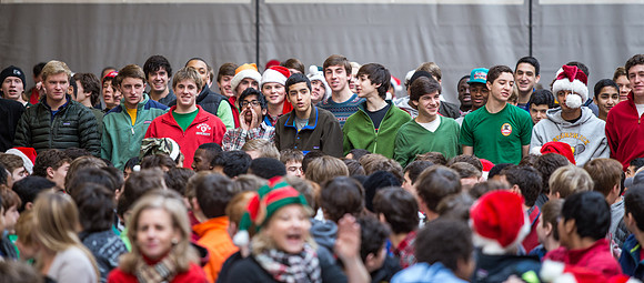 holidayassembly_all_jfess_3351