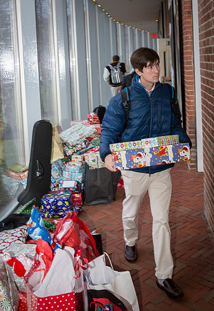 holidaygifts_us_jfess_4185