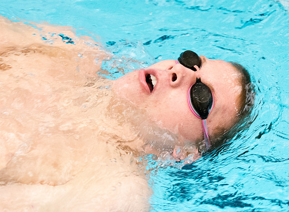 swimming_2016-01-06_dburns_3522