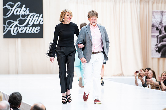 fashionshow19_runway_wkl_1055