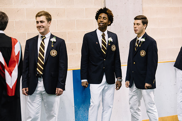 graduation16_hp_9727