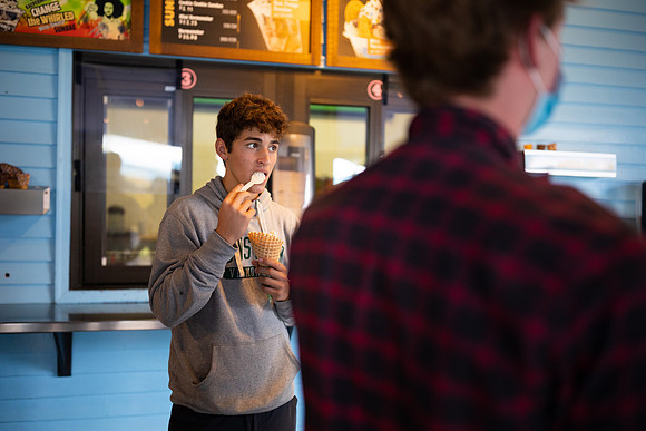 randolphvt2122_trip01_benjerrys_bdf_7517