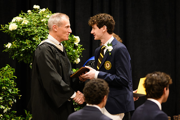 graduation25_diploma_wkl1_4600