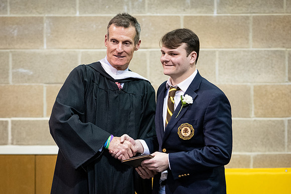 graduation19_wkl1_9988