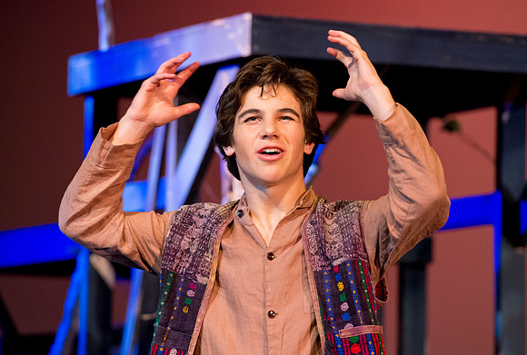 usfallplay_midsummersnight_dburns_3738