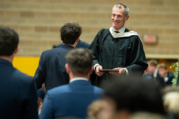 graduation25_diploma_jk_9395
