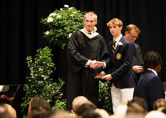 graduation25_diploma_wkl1_4567