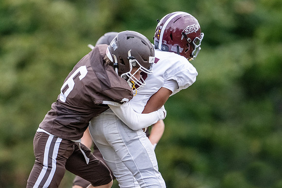 football_freshman_2024-09-23_dburns_8175
